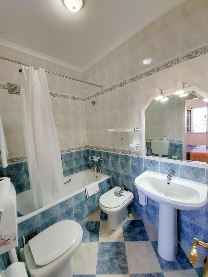 Vila Formosa Al-Estabelecimento De Hospedagem,Quartos-Rooms Monte Gordo Exterior photo